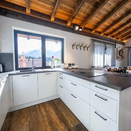 Alpehytte Magnificent Chalet In Neukirchen With Sauna Neukirchen am Großvenediger